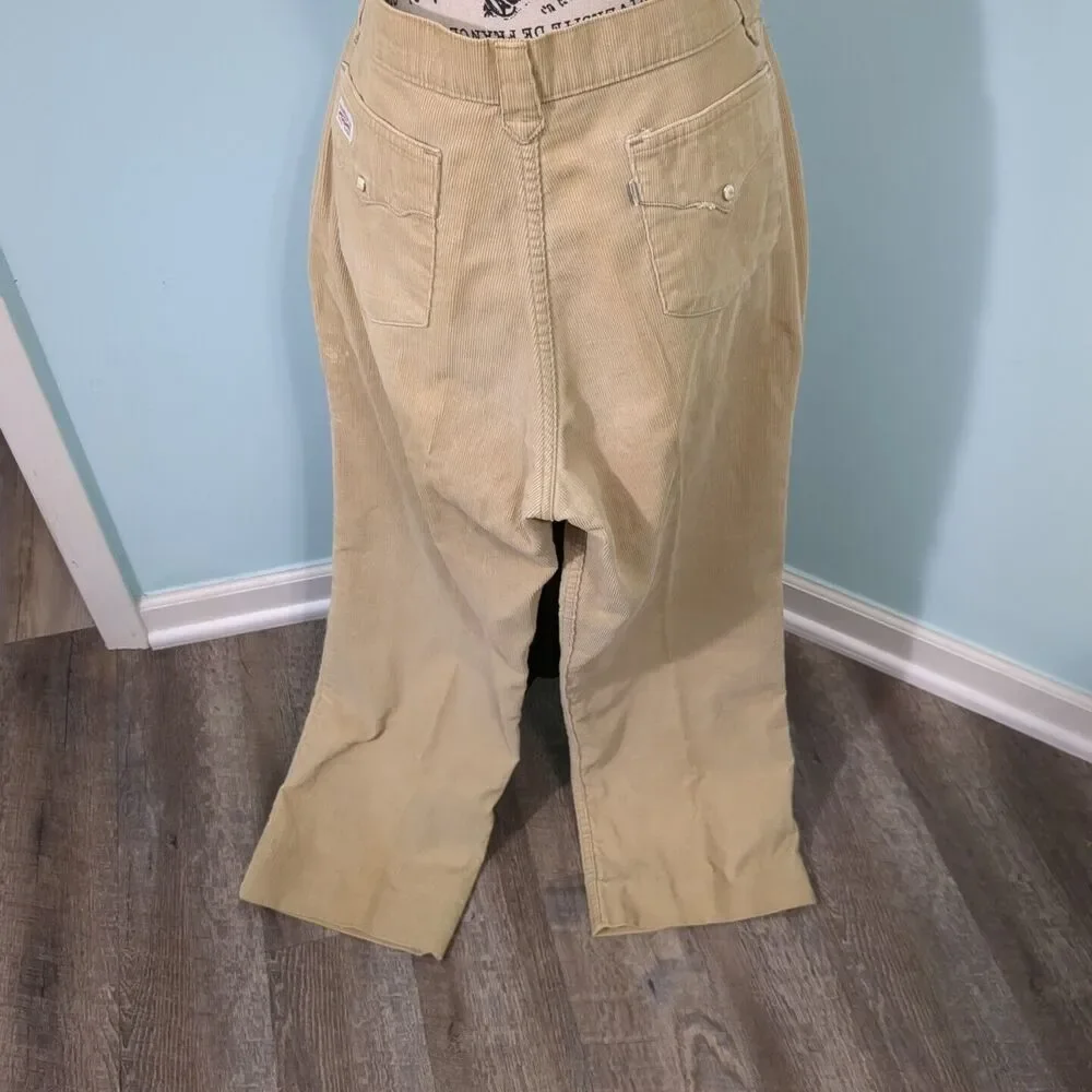 1970s vintage wide leg micro corduroy kick flares Levi's Levi Strauss pe…